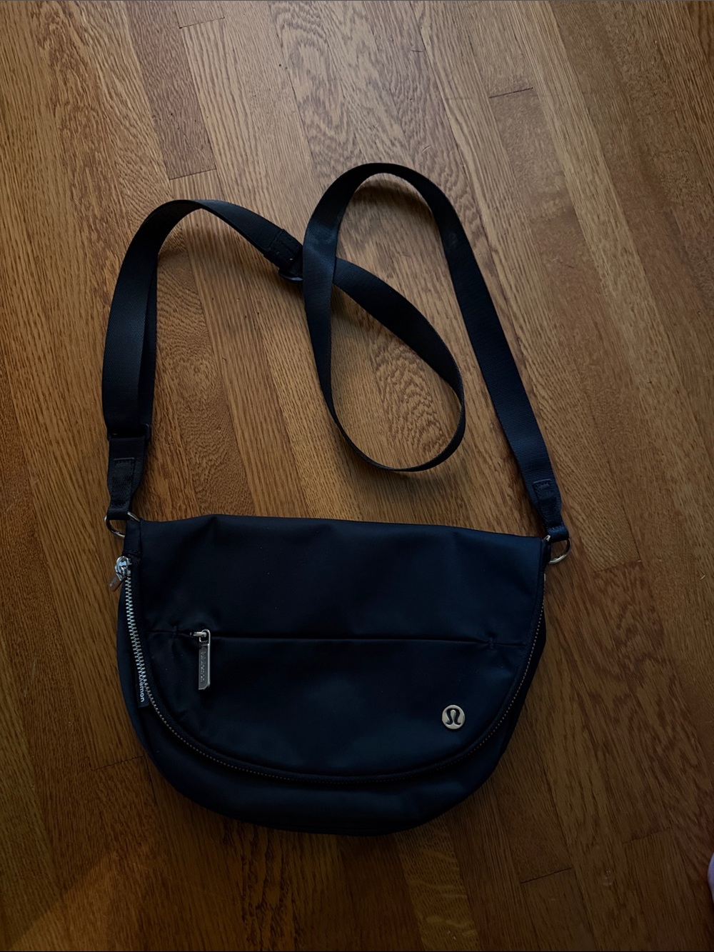 lululemon all night festival 5L Black Crossbody Bag
